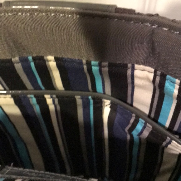 VERA BRADLEY GREY QUILTED PURSE NEWEST MATERIAL! - Picture 6 of 8